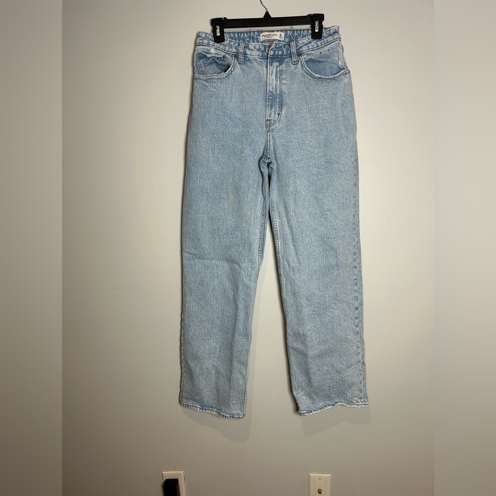 Abercrombie & Fitch 90s relaxed jeans curve love high rise Light wash size 30/10